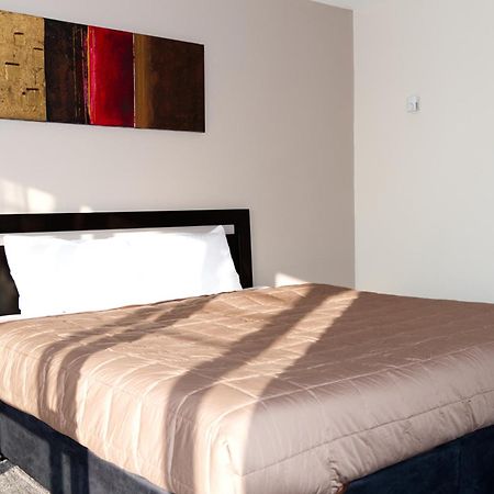 Aotea Lodge Порируа Экстерьер фото