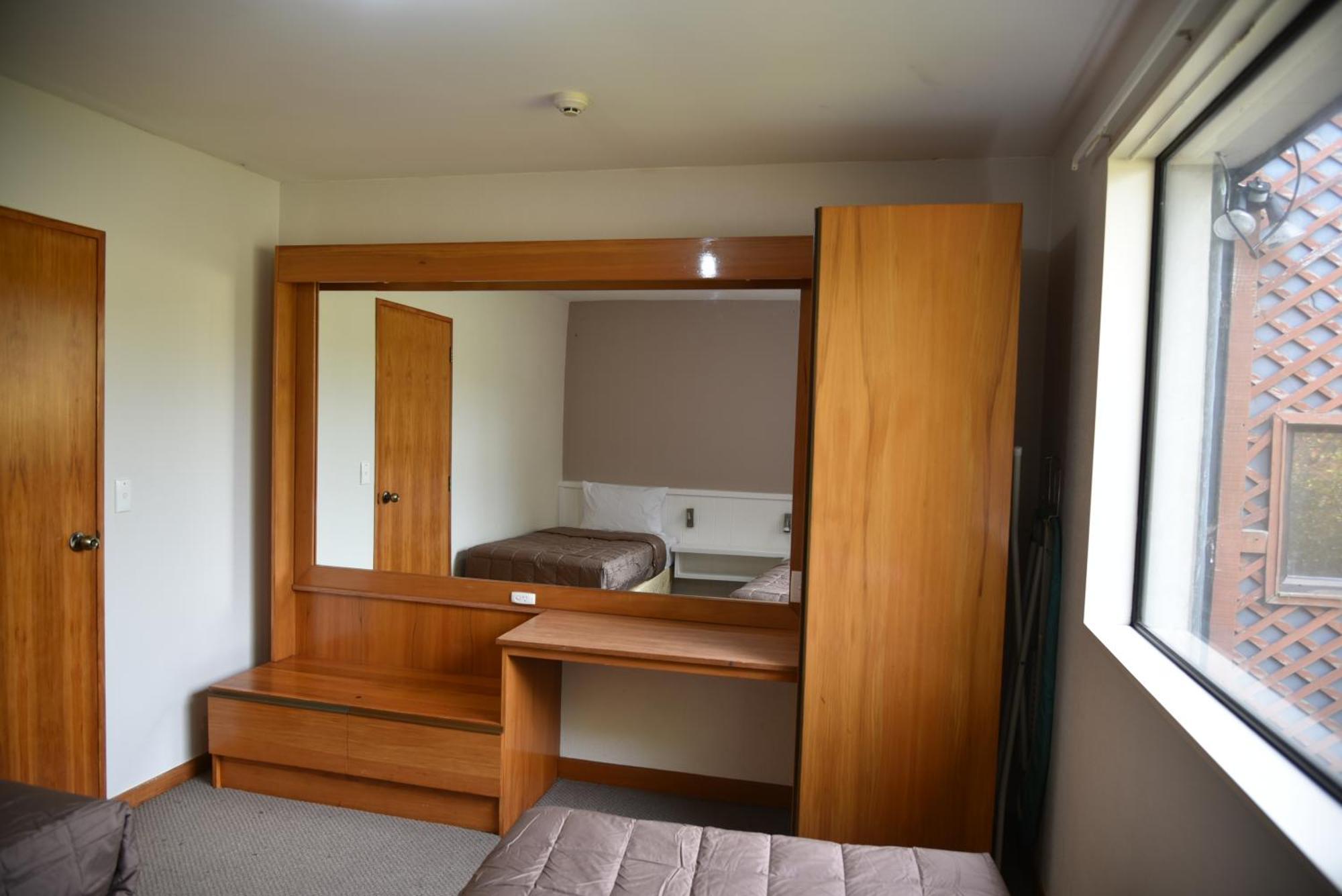 Aotea Lodge Порируа Экстерьер фото