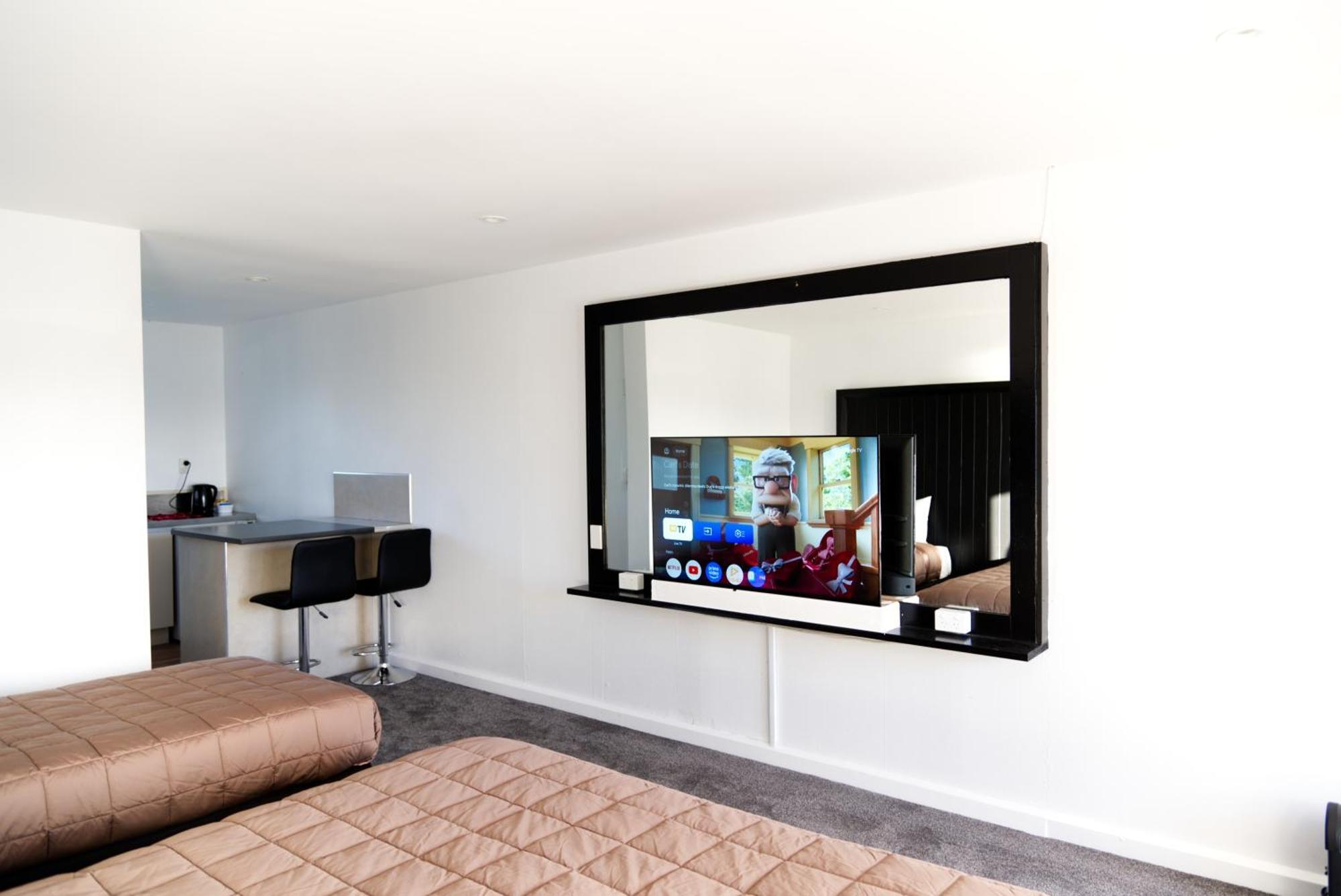 Aotea Lodge Порируа Экстерьер фото