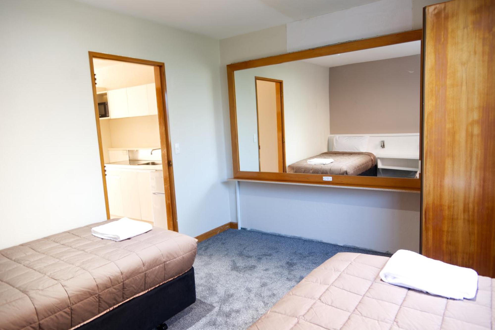 Aotea Lodge Порируа Экстерьер фото