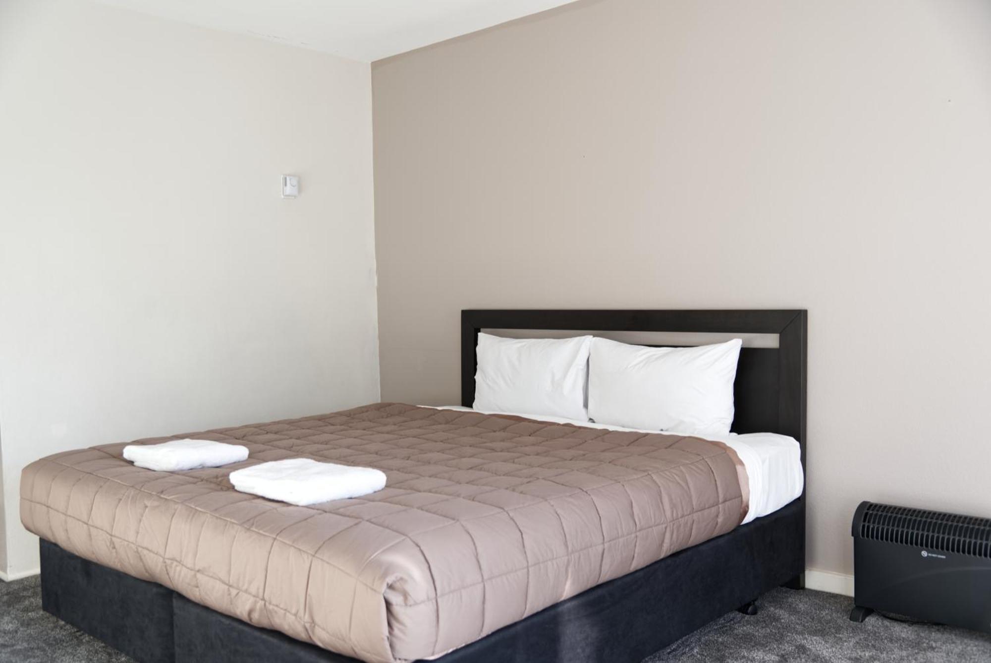 Aotea Lodge Порируа Экстерьер фото